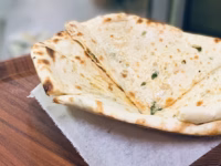 garlic cheese naan